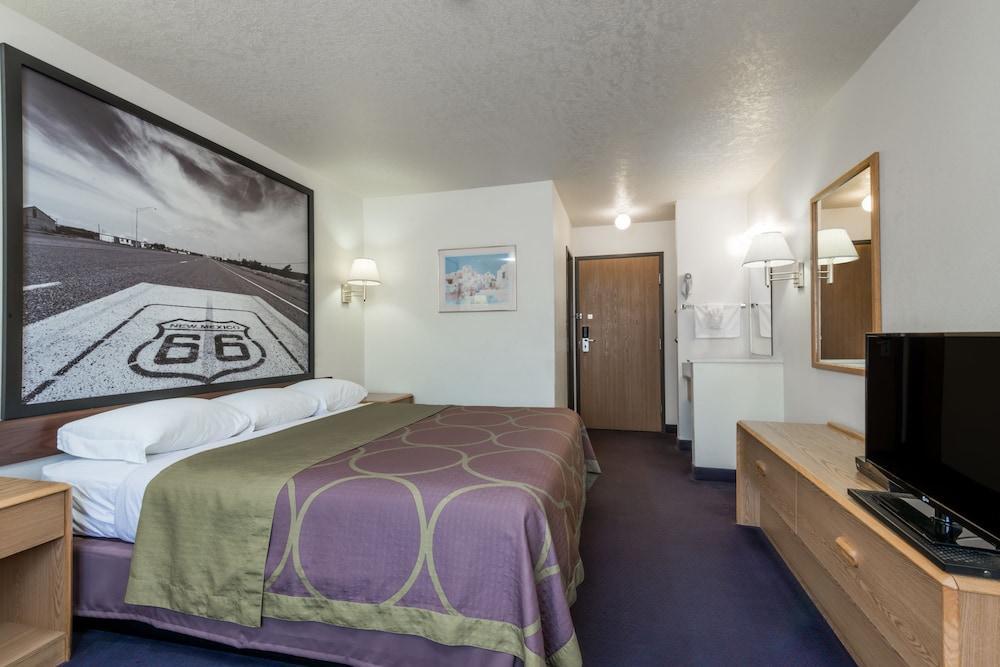Quality Inn & Suites Albuquerque North Near Balloon Fiesta Park Bagian luar foto